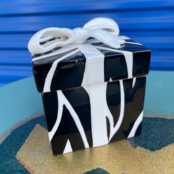 Dana Buchman Ceramic Zebra Print Gift Box Candy Jar - Picture 3 of 6